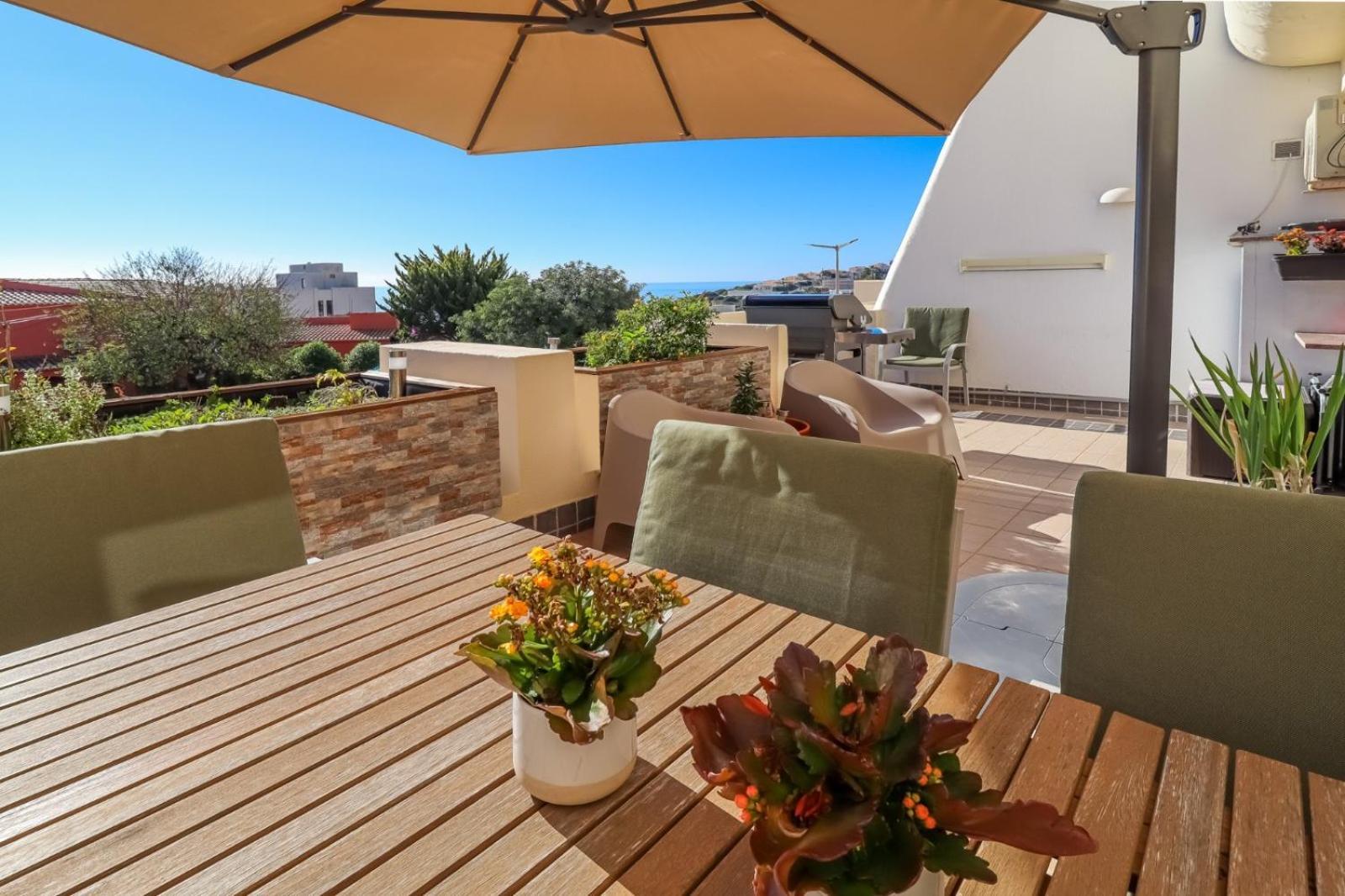 Magnolia Mar Garden & Sea Apartment *